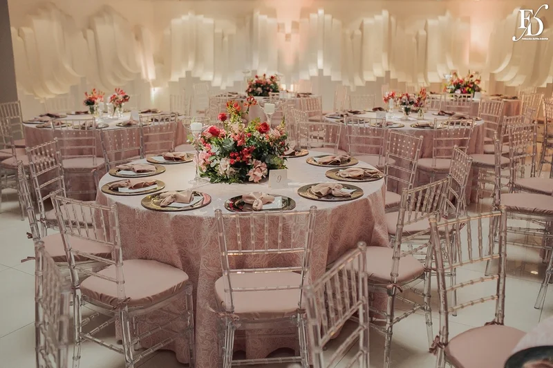 mesa convidados festa de 15 anos na praça dos fundadores do grêmio náutico união GNU