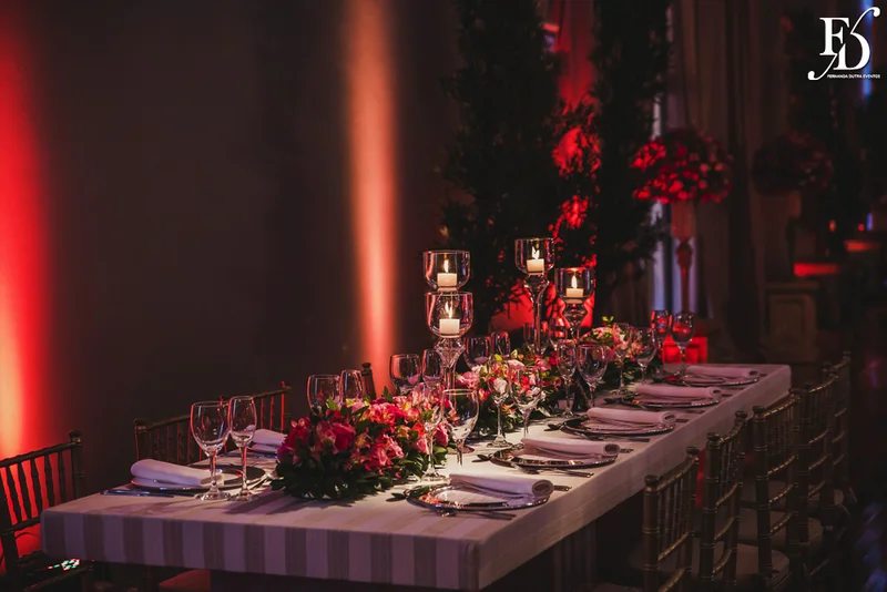 casamento com cerimônia no salão da casa vetro em porto alegre com decoração sofisticada luxuosa requintada com inspiração francesa por life eventos especiais cerimonialista em porto alegre especializada em casamento