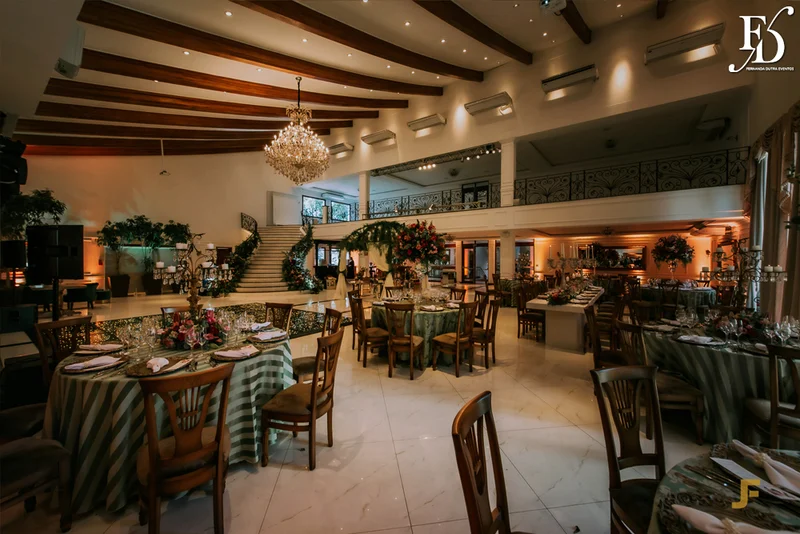 casamento para 80 pessoas mini-weeding destination wedding em gramado com organização e cerimonial de fernanda dutra da life eventos especiais com cerimonia na Igreja São Pedro de Gramado Serra Gaúcha e recepção no Hotel Ritta Hoppner