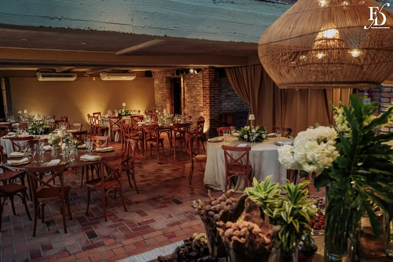 casamento no alto da capela em porto alegre com decoração elegante sofisticada delicada em verde e branco por life eventos especiais 