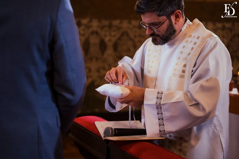casamento na basílica nossa senhora das dores em porto alegre noivos no altar