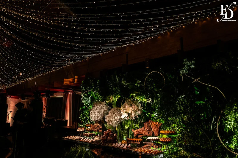 casamento a beira do rio guaiba em porto alegre no clube veleiros do sul com decoração botânica greenery sofisticada moderna e elegante por life eventos especiais assessoria e cerimonial de casamento em porto alegre casamentos de luxo