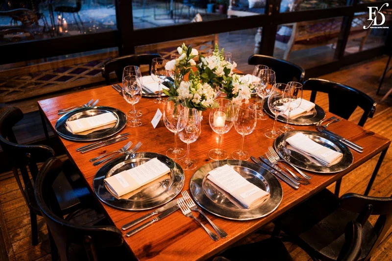 casamento no gazebo do le bistrot gourmet em porto alegre decoração clássica e elegante em verde e branco