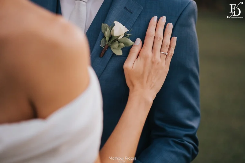 casamento elegante e sofisticado no alto da capela em porto alegre com decoração botânica greenery em verde e branco por life eventos especiais
