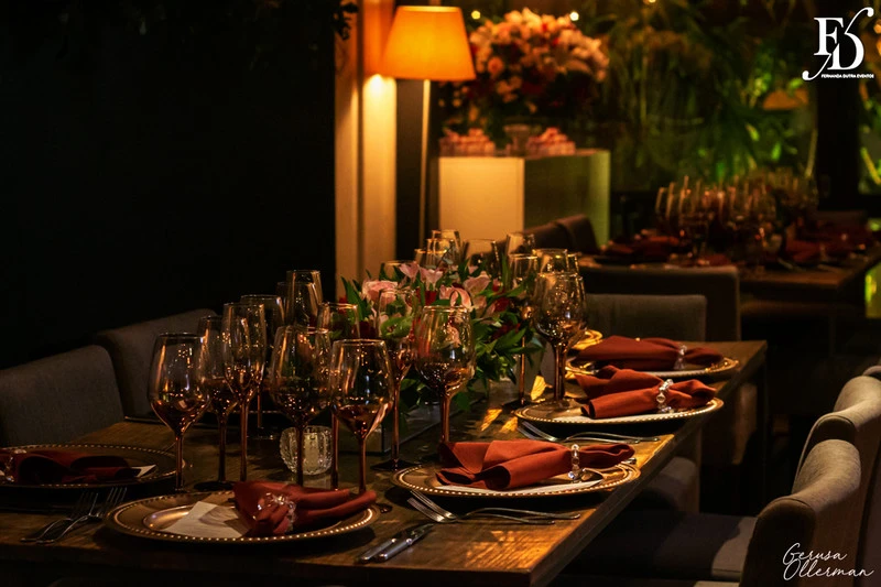 mini-wedding sofisticado e elegante realizado no le bistrot gourmet casamento com 30 convidados luxuoso por life eventos especiais cerimonial e organização de casamento em porto alegre