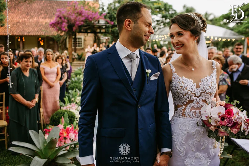 casamento diurno realizado em porto alegre rs no alto da capela por life eventos especiais cerimonialista wedding planner especializada em casamentos de alto padrão em porto alegre decoração boho chic botânica em tons de nude rosa e verde por life eventos especiais