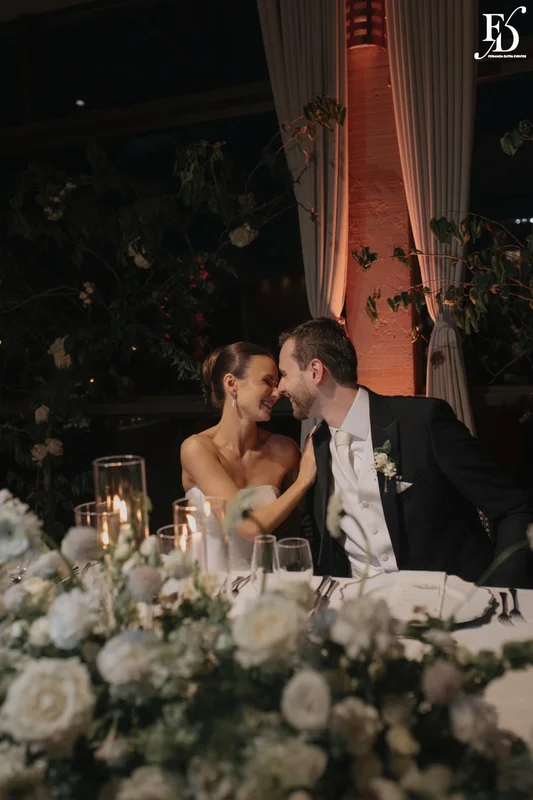 recepção no espaço paraíso em porto alegre viamão alvorada decoração europeia cloud dancer european stylling jantar dos noivos