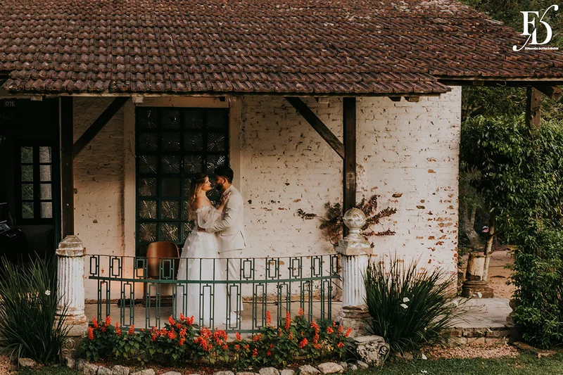 casamento divertido e animado na casa na chácara, em porto alegre; um casal jovem, despojado, que queria celebrar esse momento com um rodízio de pizza - casamento com pizza - decoração estilo boho wedding em tons terrosos cerimonial de life eventos especiais