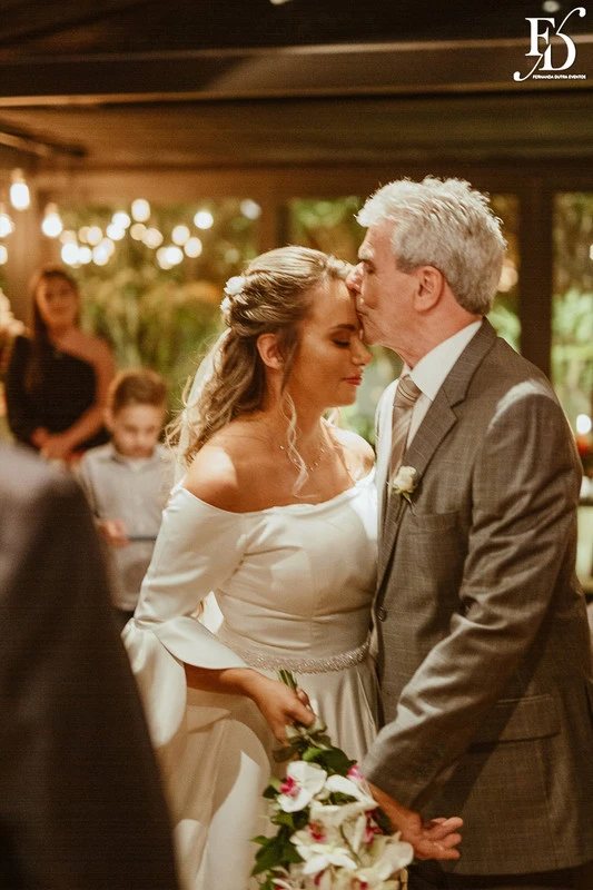 mini-wedding sofisticado e elegante realizado no le bistrot gourmet casamento com 30 convidados luxuoso por life eventos especiais cerimonial e organização de casamento em porto alegre