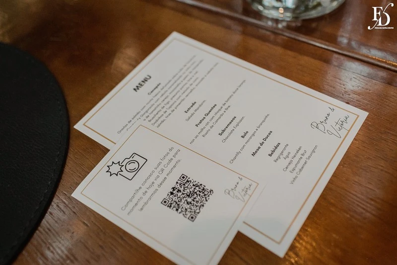 casamento no dry moments & drinks em porto alegre decoração moderna clean e sofisticada com copo de leite