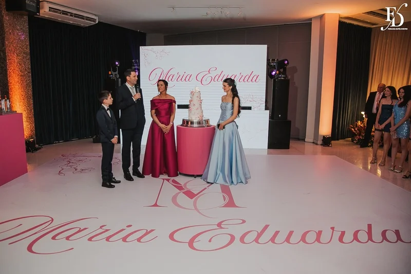 homenagens festa de 15 anos na praça dos fundadores do grêmio náutico união GNU