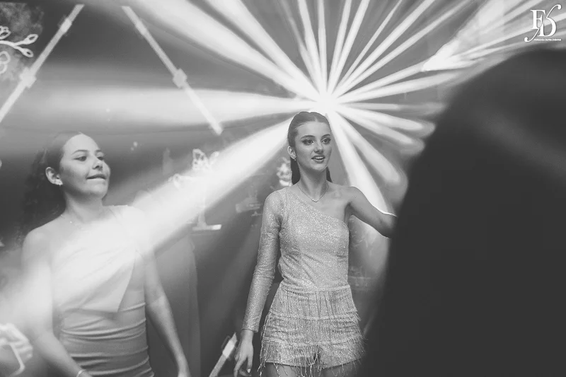 pista de dança festa de 15 anos na praça dos fundadores do grêmio náutico união GNU