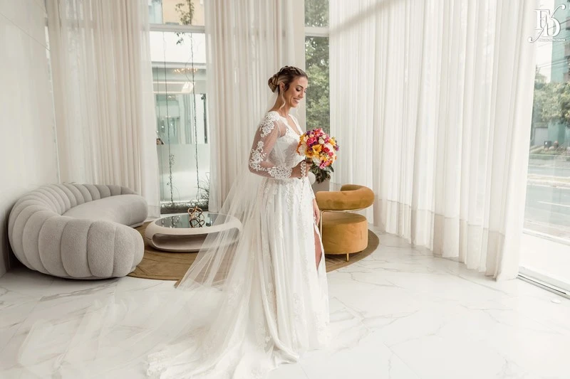 casamento mini-wedding realizado no lá nos fundos em porto alegre restaurante puppi baggio com decoração boho minimalista em verde e branco festa animada e descontraída com cerimonial de life eventos especiais cerimonialista de casamento em porto alegre 