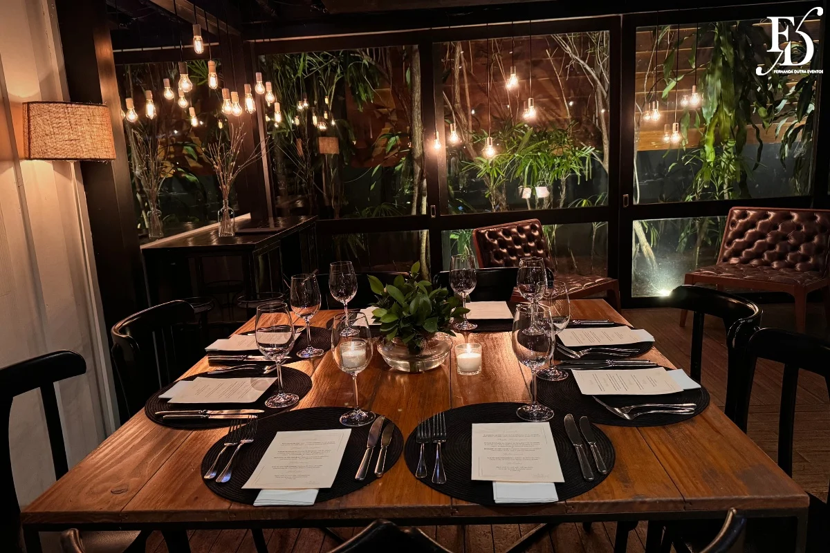 evento jantar com padrinhos um dia antes do casamento em porto alegre realizado no Le Bistrot pre-wedding com padrinhos em porto alegre pré-wedding antes do casamento