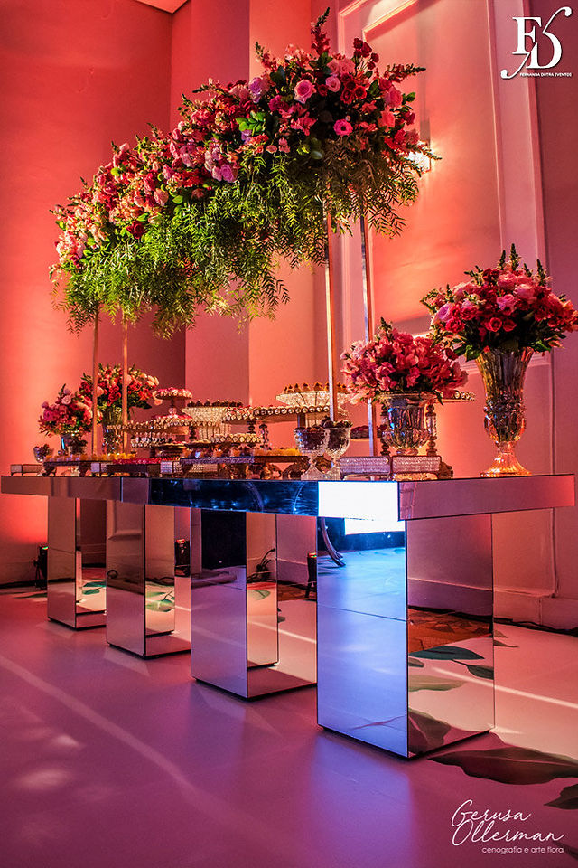 casamento com cerimônia e festa no hotel sheraton porto alegre cerimônia no salão brasília recepção no foyer e festa no salão brasília com decoração clássica sofisticada elegante e luxuosa por fernanda dutra cerimonialista da life eventos especiais empresa de organização de casamentos em porto alegre wedding planner