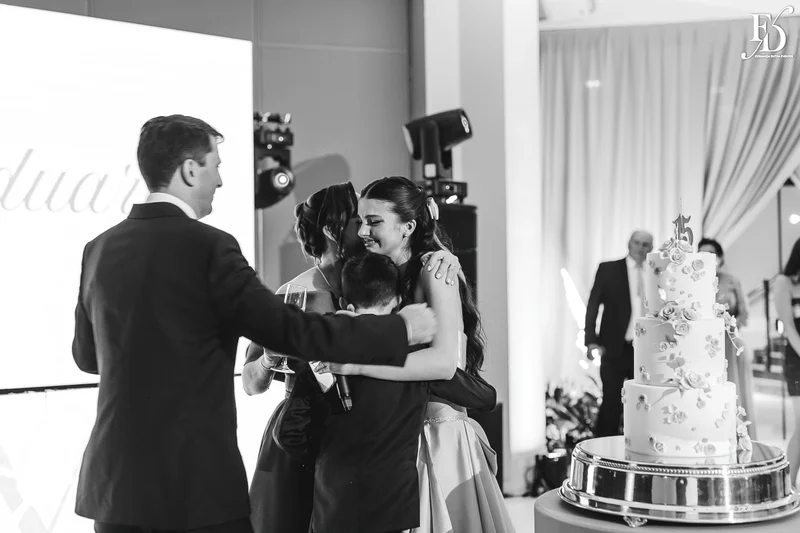 homenagens festa de 15 anos na praça dos fundadores do grêmio náutico união GNU