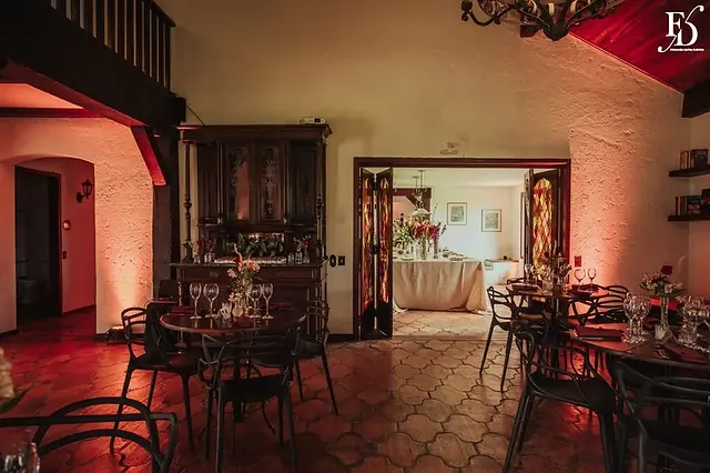 casamento organizado por life eventos especiais na estância das oliveiras em viamão com decoração campeira rústica e minimalista para um casal autêntico e cheio de personalidade