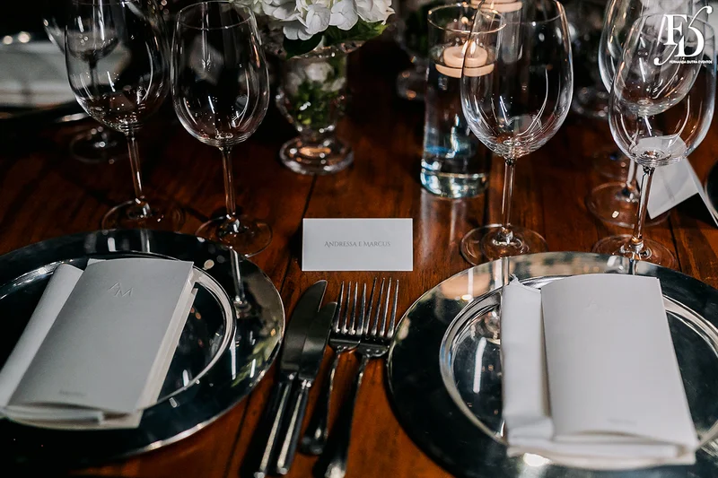 casamento mini-wedding 30 convidados porto alegre decoração clássica elegante verde branco prata le bistrot gourmet life eventos especiais