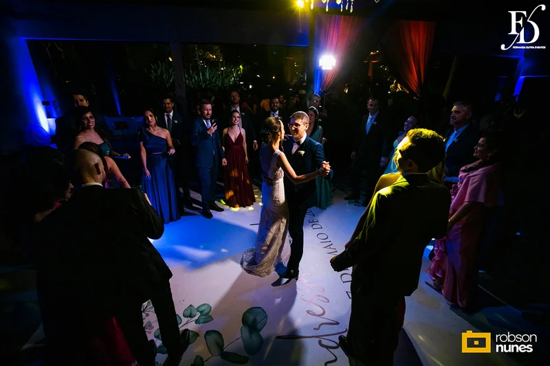 casamento com cerimônia e recepção no party room em porto alegre com projeto de decoração elegante e sofisticado em verde e branco estilo greenery por life eventos especiais cerimonial conduzido por fernanda dutra cerimonialista