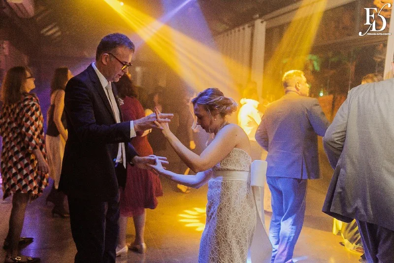 casamento no espaço paraíso em porto alegre alvorada viamão decoração com inspiração italiana limão siciliano temperos frescos e flores coloridas