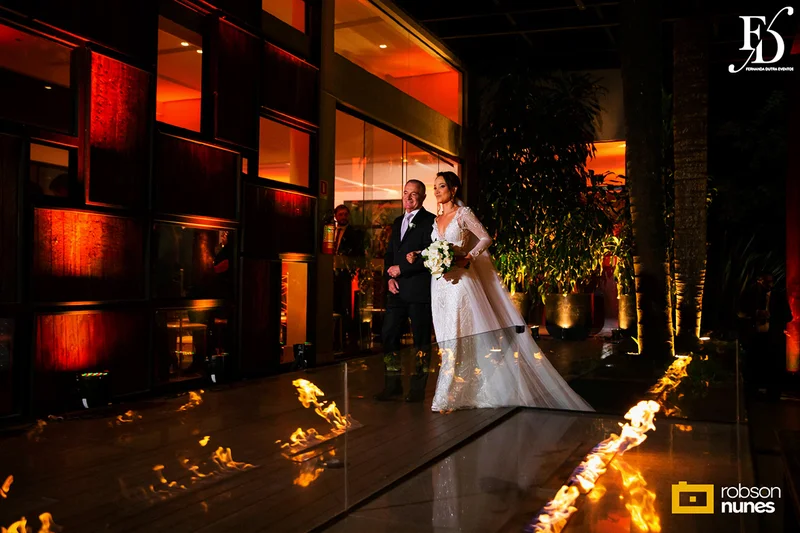 casamento com cerimônia e recepção no party room em porto alegre com projeto de decoração elegante e sofisticado em verde e branco estilo greenery por life eventos especiais cerimonial conduzido por fernanda dutra cerimonialista