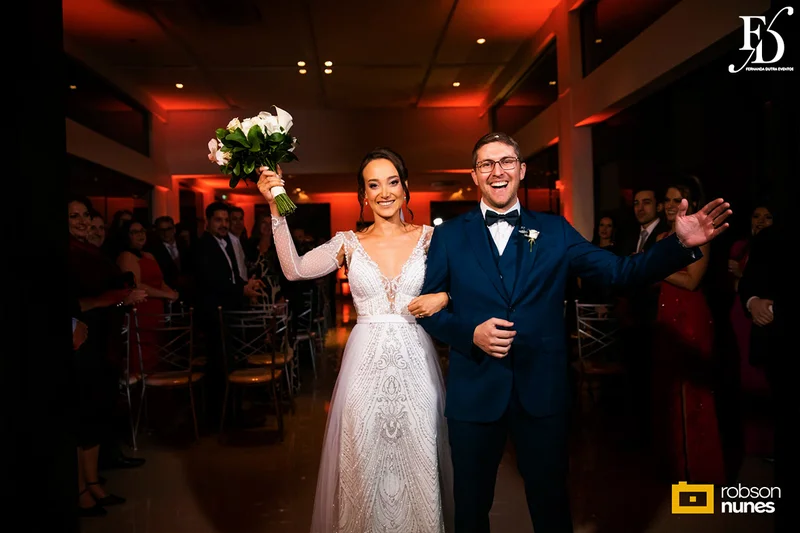 casamento com cerimônia e recepção no party room em porto alegre com projeto de decoração elegante e sofisticado em verde e branco estilo greenery por life eventos especiais cerimonial conduzido por fernanda dutra cerimonialista