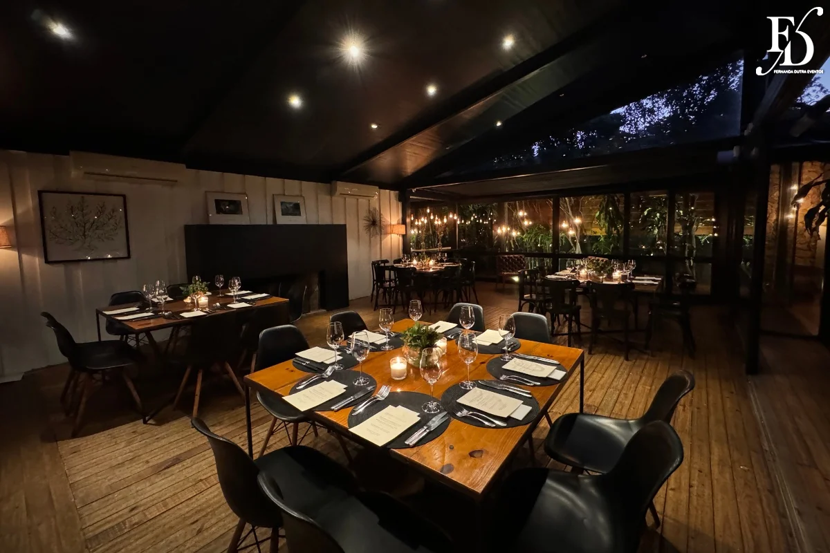 evento jantar com padrinhos um dia antes do casamento em porto alegre realizado no Le Bistrot pre-wedding com padrinhos em porto alegre pré-wedding antes do casamento