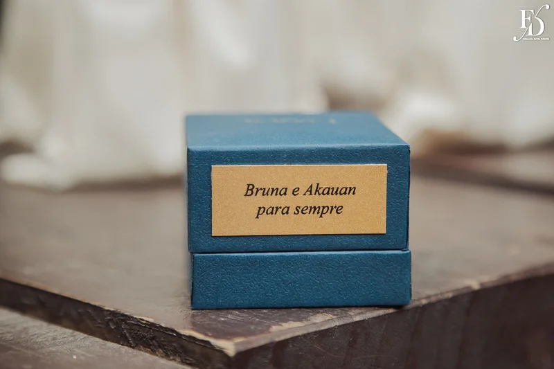 casamento mini-wedding no eat kitchen em novo hamburgo com decoração verde e branco estilo greenery cerimônia alianças