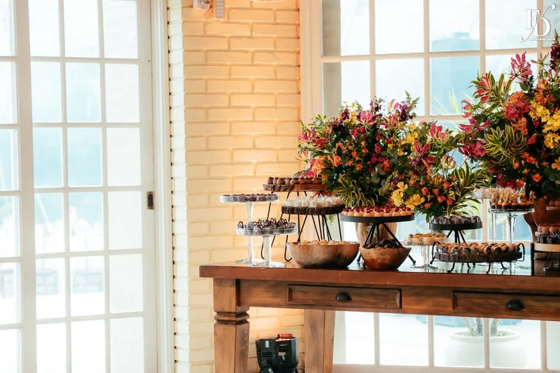 casamento realizado na alameda figueira em cachoeirinha com decoração vibrante boho elegante e sofisticada por life eventos especiais