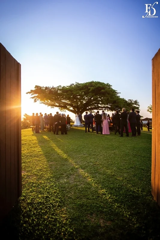 casamento no espaço paraíso em porto alegre com cerimônia ao ar livre no por do sol