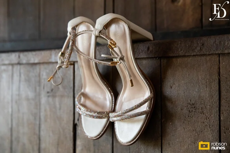 casamento destination wedding no Espaço Paraíso em Porto Alegre Alvorada Viamão noivo americano e noiva brasileira equipe bilingue de cerimonial evento com decoração romântida elegante e sofisticada em tons de rosa