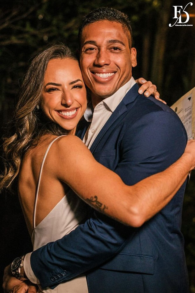 Celebre o seu mini-wedding ou casamento civil com sofisticação no Le Bistrot Gourmet em Porto Alegre. A Life Eventos Especiais oferece uma decoração elegante, clássica e clean para tornar o seu dia inesquecível. Entre em contato conosco agora e reserve a sua data.