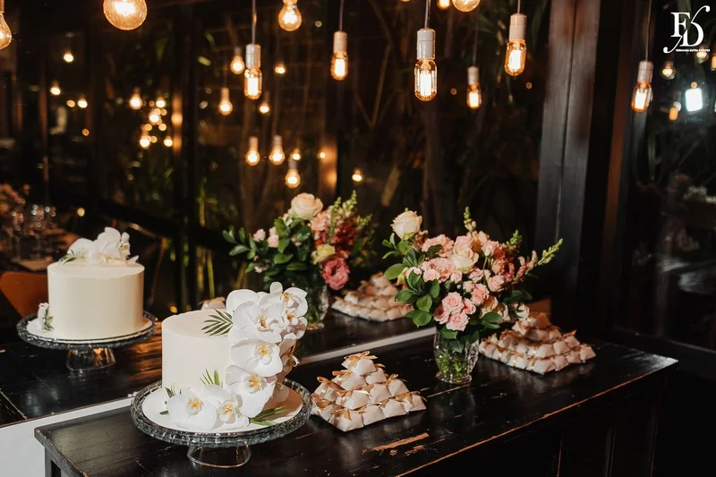 mesa de bolo e bem-casados em porto alegre