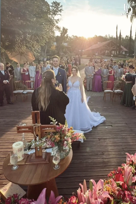 cerimônia de casamento no por-do-sol na serra gaúcha hotel vila verde em nova petrópolis
