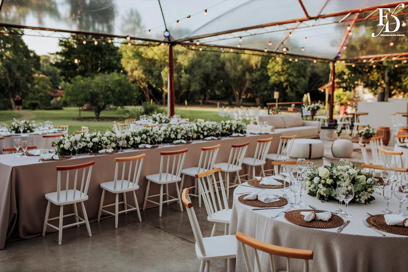 casamento realizado na casa na chácara em porto alegre mini-wedding intimista para 40 convidados com decoração clássica e elegante em branco e verde por life eventos especiais cerimonialistas em porto alegre