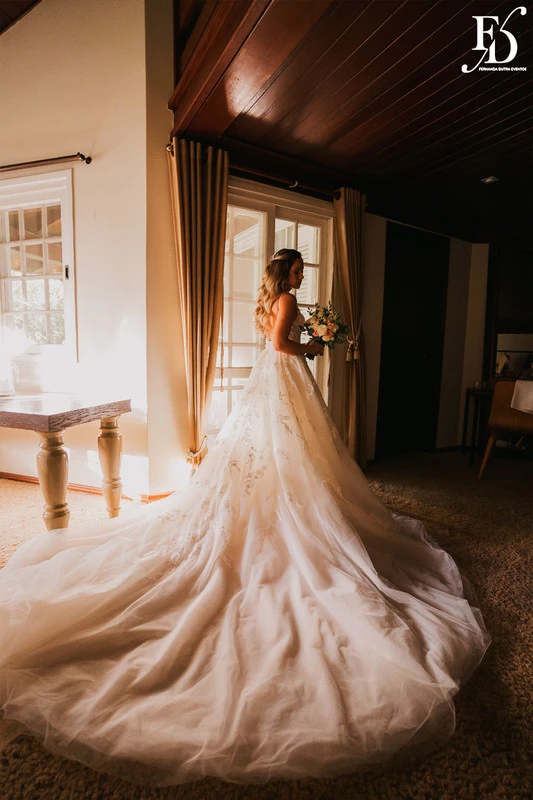 casamento realizado na alameda figueira em cachoeirinha com decoração romântica e delicada em tons de rosa e verde com bouganvilles por life eventos especiais assessoria e cerimonial de casamentos em porto alegre