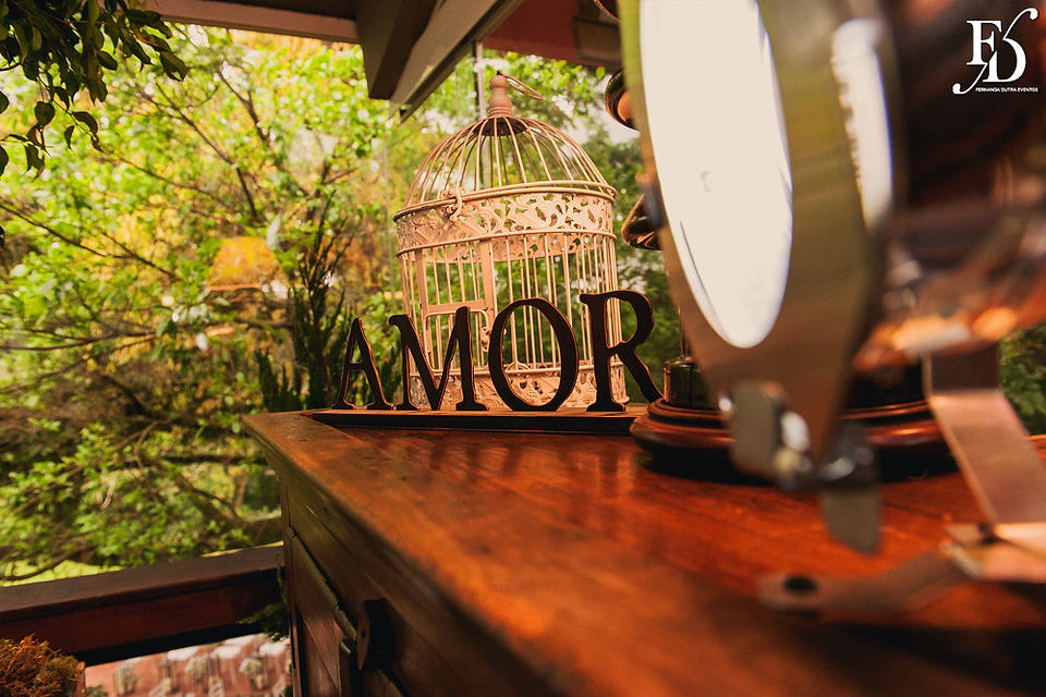 casamento com cerimônia e recepção na casa da figueira em porto alegre com decoração rústico-chique em marfim dourado e branco por life eventos especiais cerimonialista em porto alegre para casamento