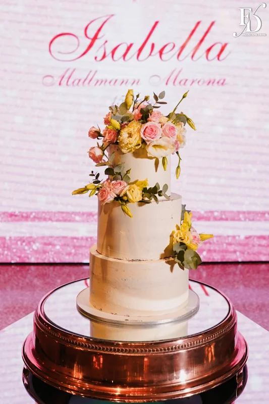 festa de aniversario de 15 anos realizada no party room em porto alegre com organização projeto de decoração e cerimonial de life eventos especiais cerimonialista em porto alegre