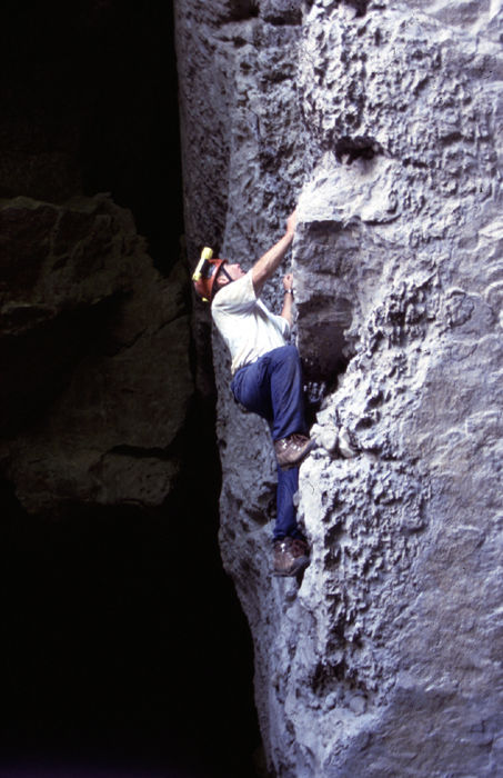 Limestone rock lends for intricate cave sytems