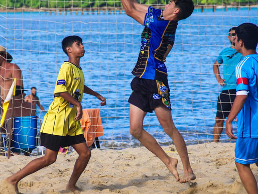Campeonato Municipal de Beach Soccer 2024 continua nesta segunda-feira com jogos da categoria livre em Penha