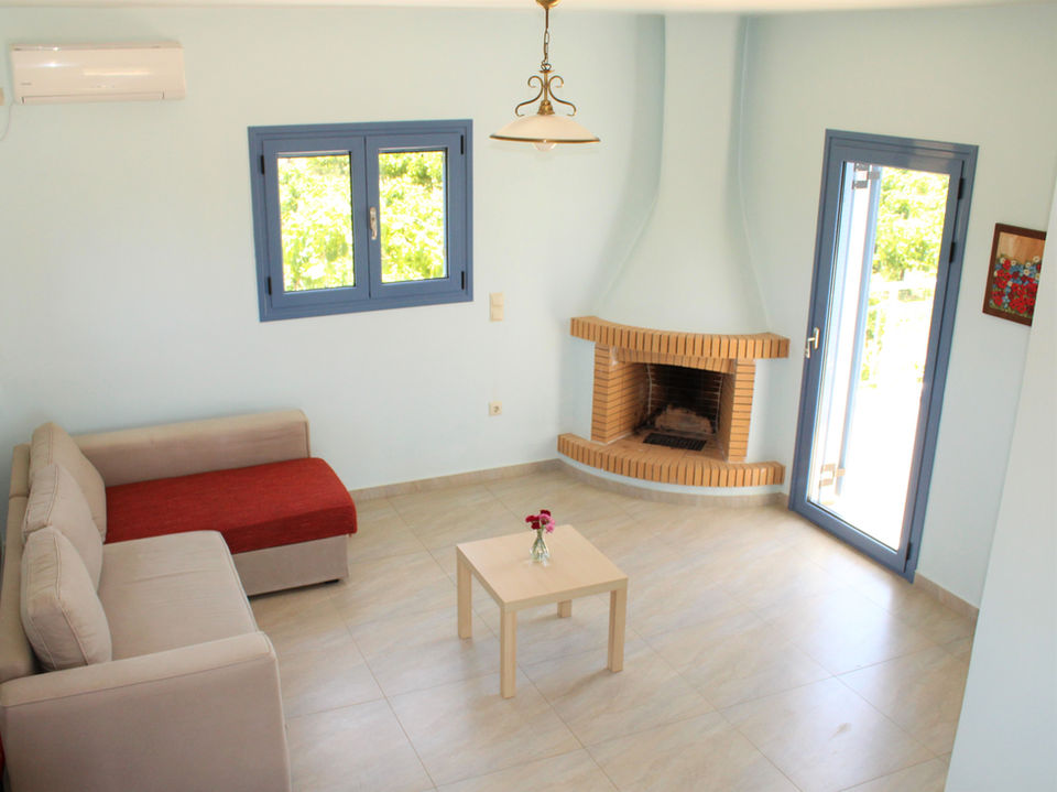 Sunny-Living room