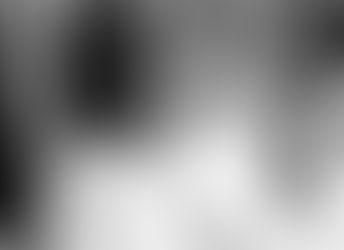 ÖZGÜN VE ARAFTA: İDRİS KÜÇÜKÖMER'İN DÜŞÜNSEL PORTRESİ