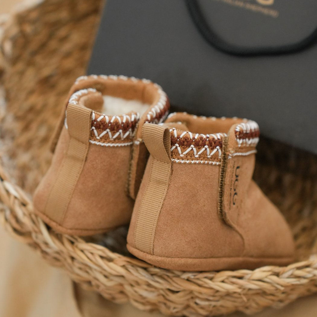 AUSTRALIAN SHEPHERD® Kids UGG Boots – Barney Gift Set AS 3087K