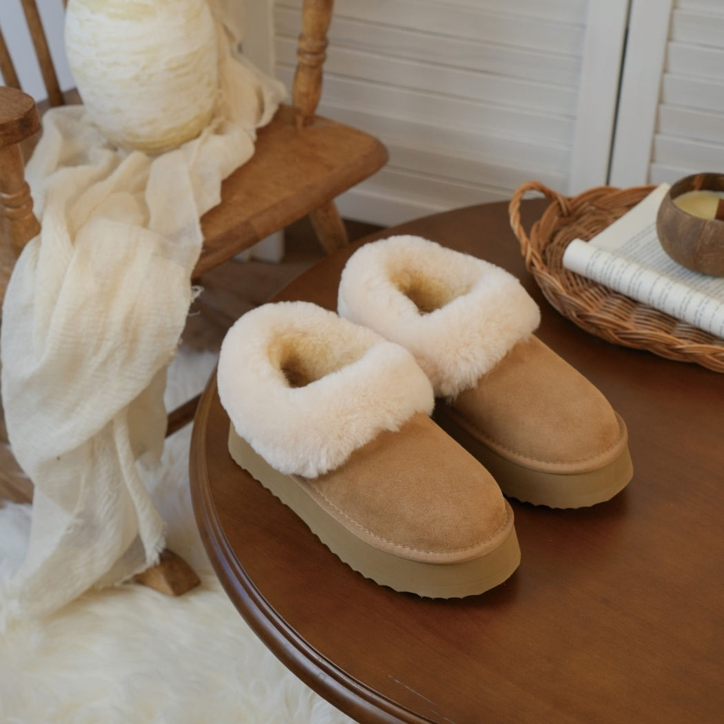 AUSTRALIAN SHEPHERD® UGG Slippers Women Sheepskin Wool Platform Clarrie AS 2081