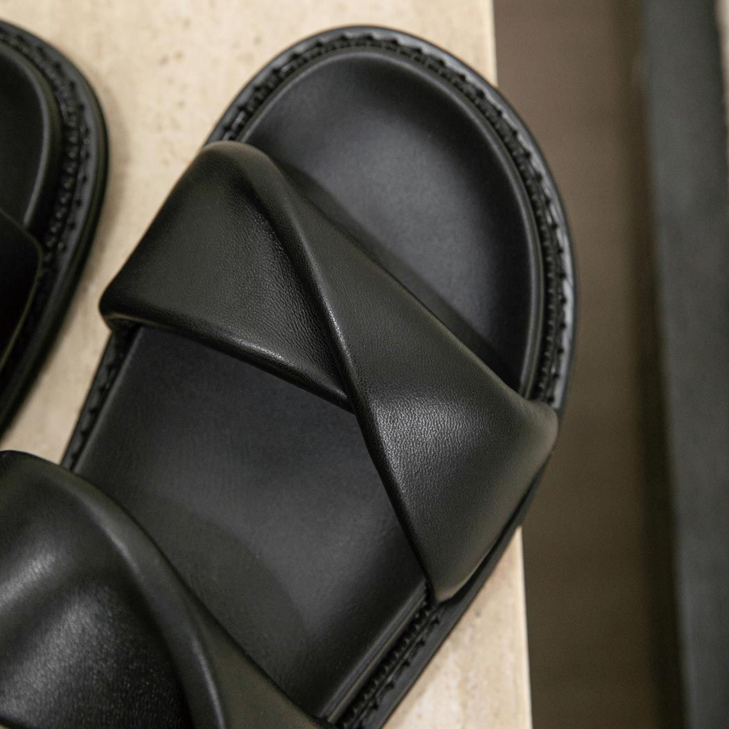 EVERAU® Women Slides Leather Padded Twist Slip-on Sandals Eloise EA 7038