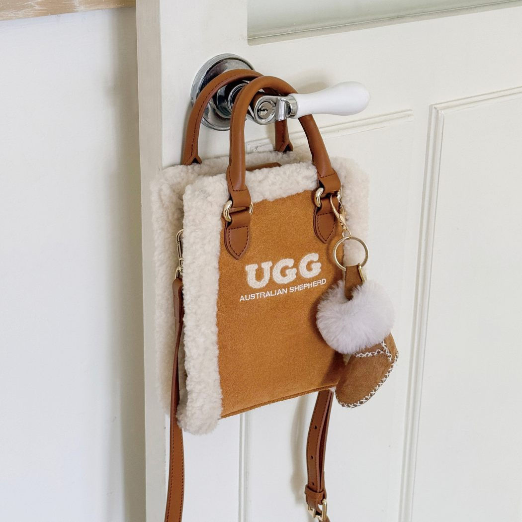 AUSTRALIAN SHEPHERD® Fluffy Wool Adjustable Strap Shoulder Charlie Bag ASA 030