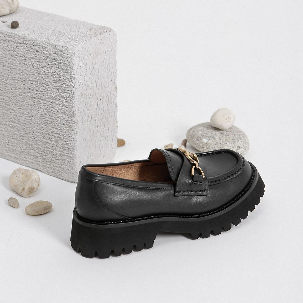 Thumbnail: EVERAU® Women Leather Gold Buckle Platform Chunky Loafers Patty EA 7010