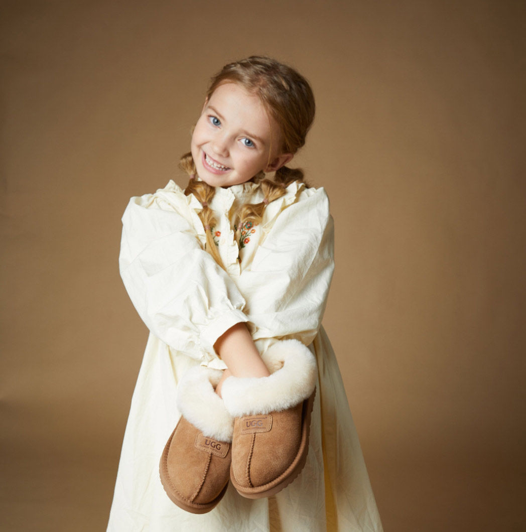 OZWEAR UGG Kids Daniela Ankle Boots OB 808K