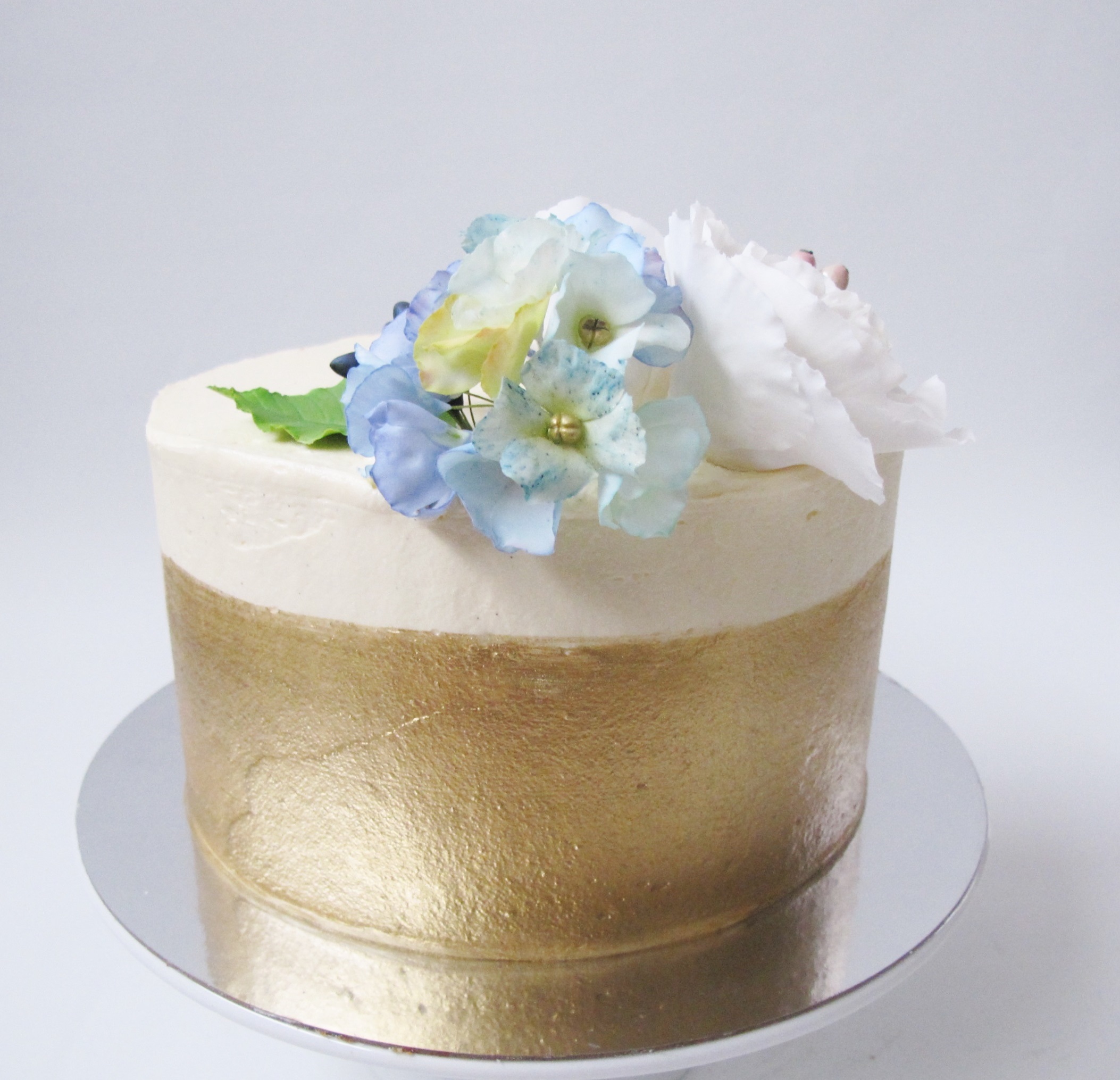 Gold Buttercream Blue Hydrangea Cake The Cake Cabinet