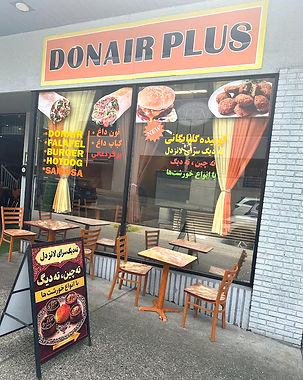 ته‌دیگ سرای لانزدل بـا ارائـه تـه‌دیـگ و ته‌چین هـم راه خورشت‌های اصیل ایرانی، انـتخابی عالی برای مناسبت‌ها یا یک وعده سریع است؛ با حجم مناسب، قیمت مقرون‌ به‌ صرفه و خدمات مشتری درجه‌ یک